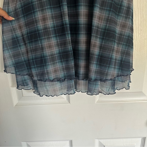 Flutter Short Sleeve Mini Dress - Picture 3 of 4